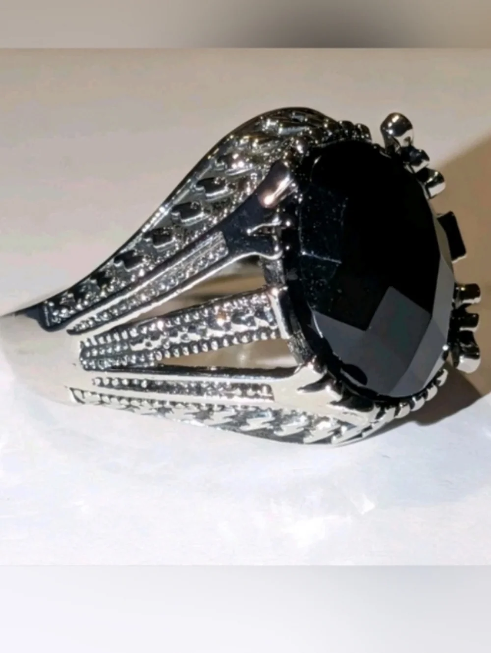 Mens Black Simulated Onyx Ring Silver Plated Size 10 Oval Statement Gothic Ring
